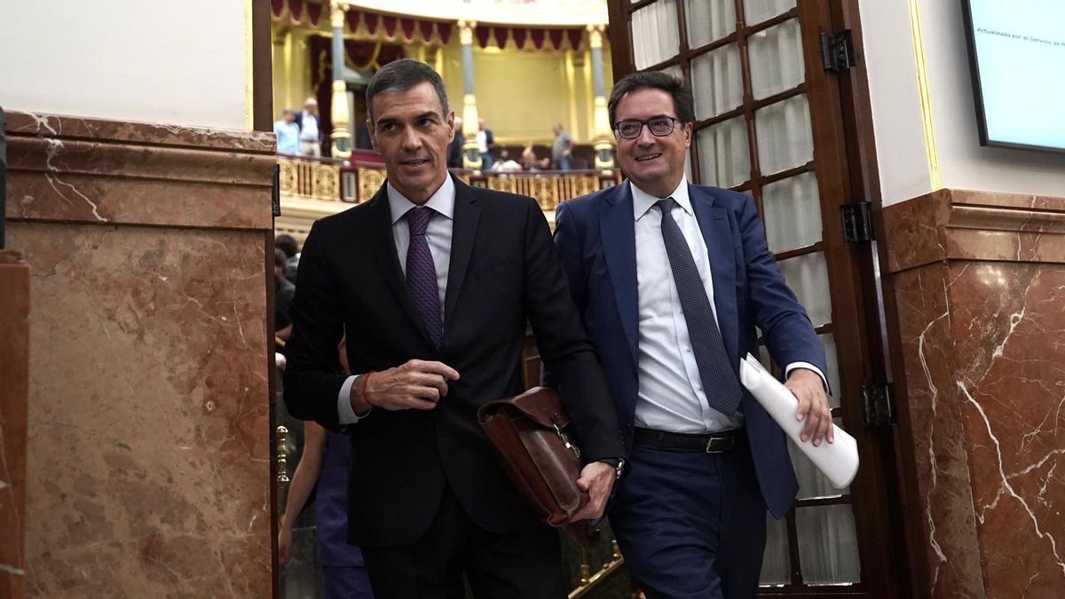 El Gobierno afirma que lo siente por la Vuelta pero "más" por los palestinos "masacrados"