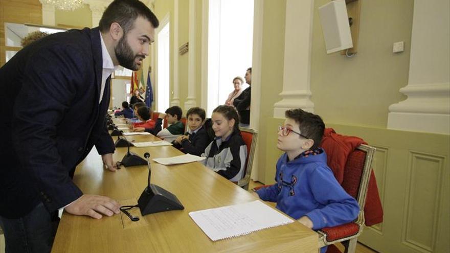 Pleno infantil en el ayuntamiento