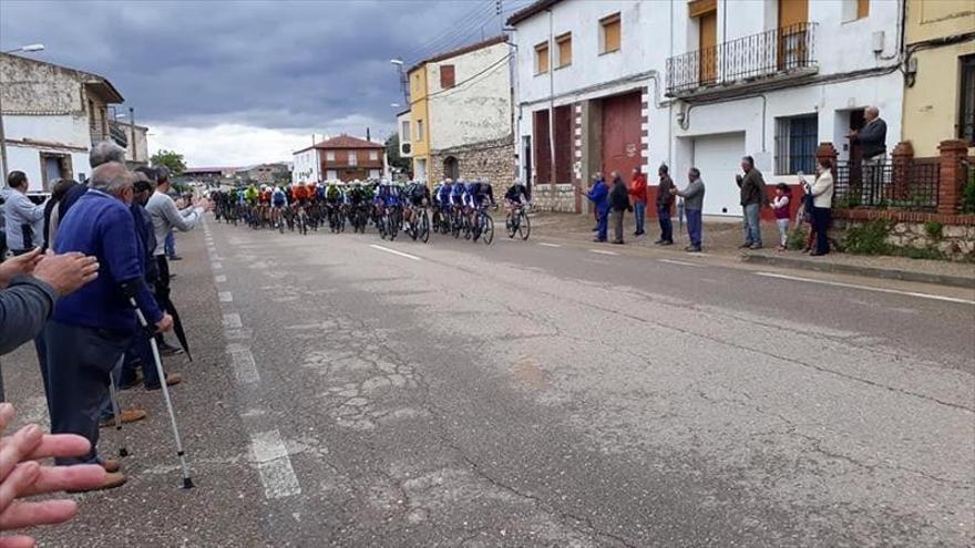 La Vuelta Aragón 2019 atraviesa la comarca y deja un sprint especial