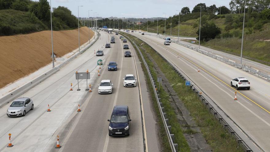 El tercer carril de la «Y», sin barreras de forma provisional