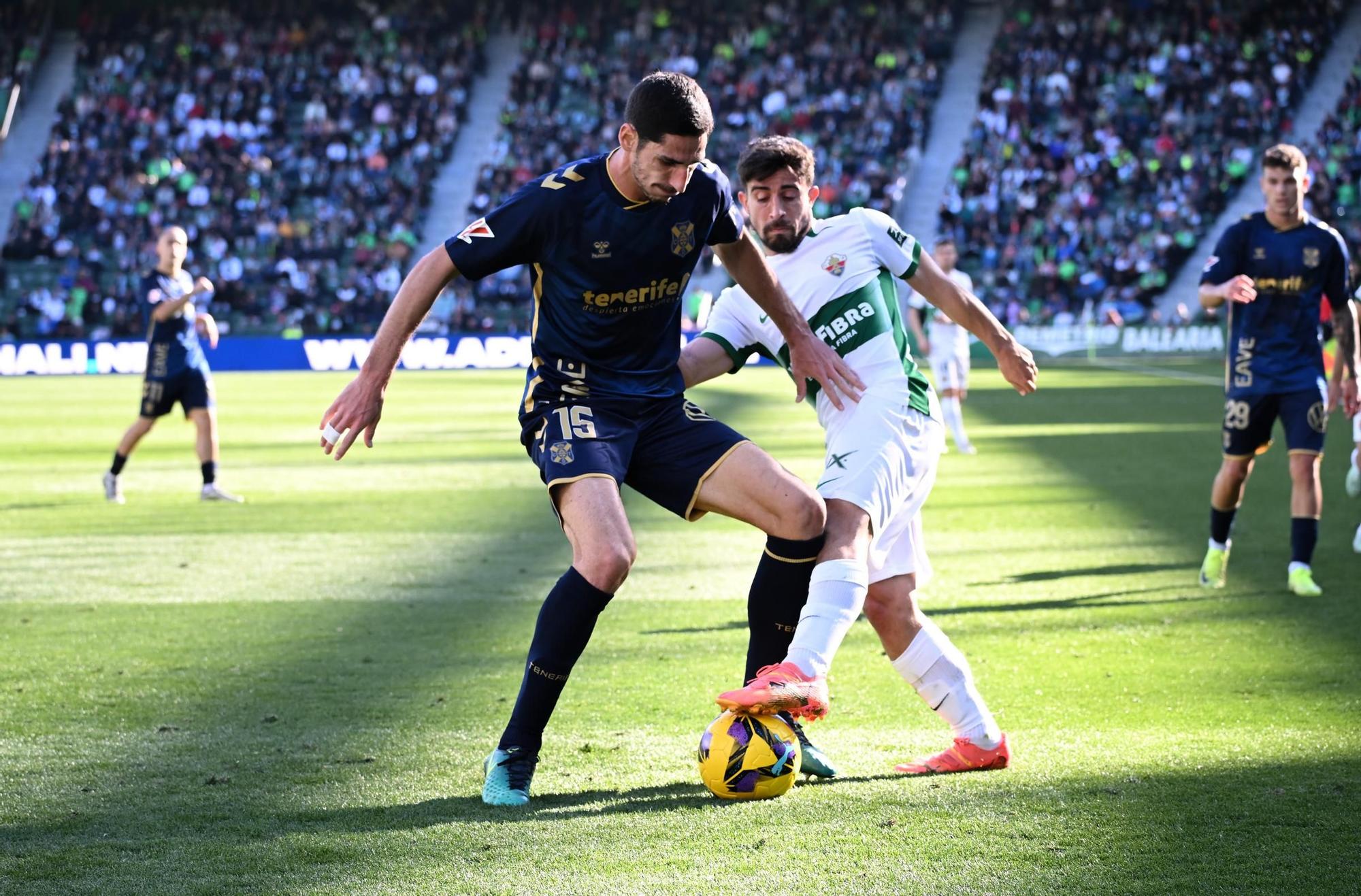 Las mejores imágenes del Elche CF - Tenerife (2-0) de la jornada 26 de la Liga Hypermotion