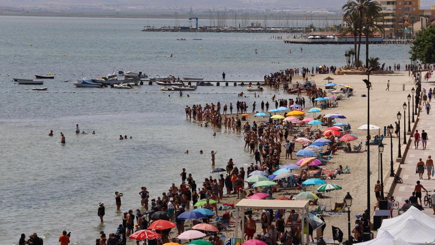 Cadena humana por la recuperación del Mar Menor