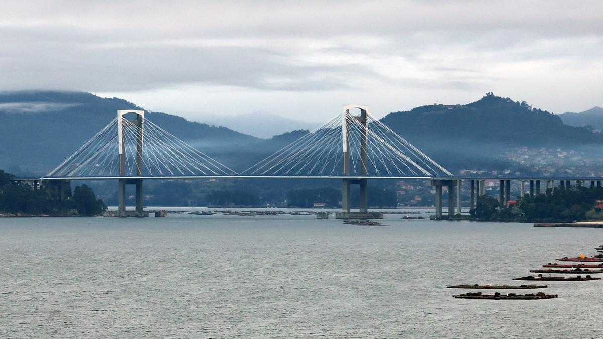 Vista del puente de Rande que da servicio a la AP-9
