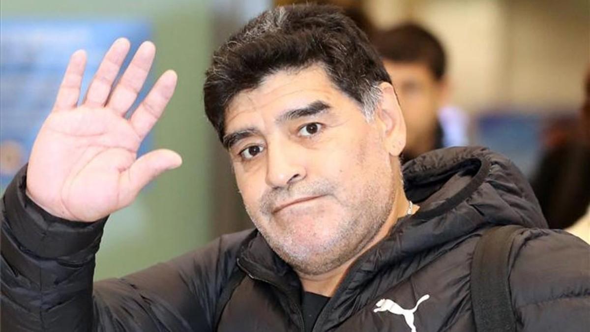 Diego Armando Maradona no descarta entrenar al Nápoles en el futuro