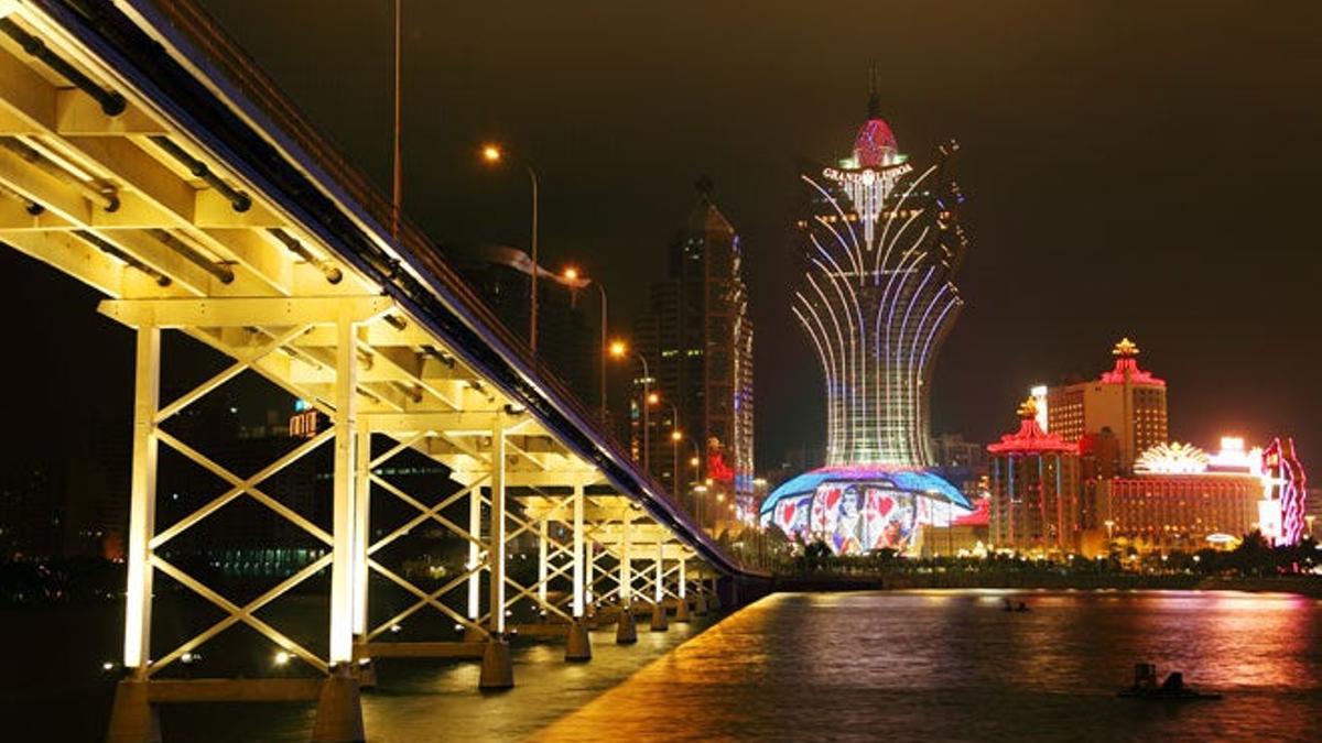 La ciudad china de Macao cuenta con 33 casinos que mueven anualmente más de 38.000 millones de dólares.