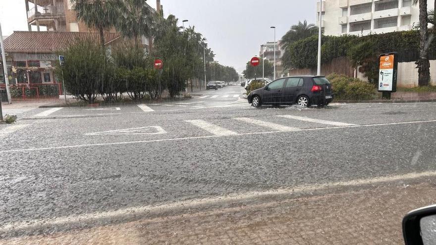El inicio del curso llega con tormenta en Dénia y en la Marina Alta: las clases no se suspenden