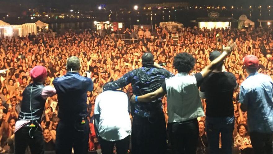 Orishas se despiden del público en la edición de SDL en el puerto de Eivissa, en 2018. | MUCHIGRAPHY