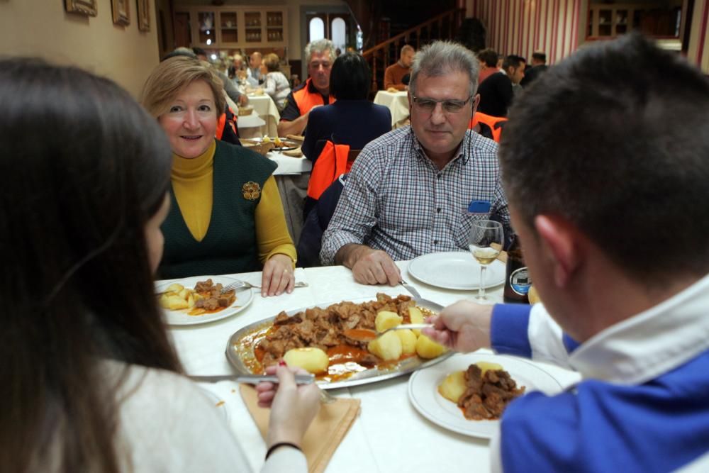 Forcarei pone la mesa