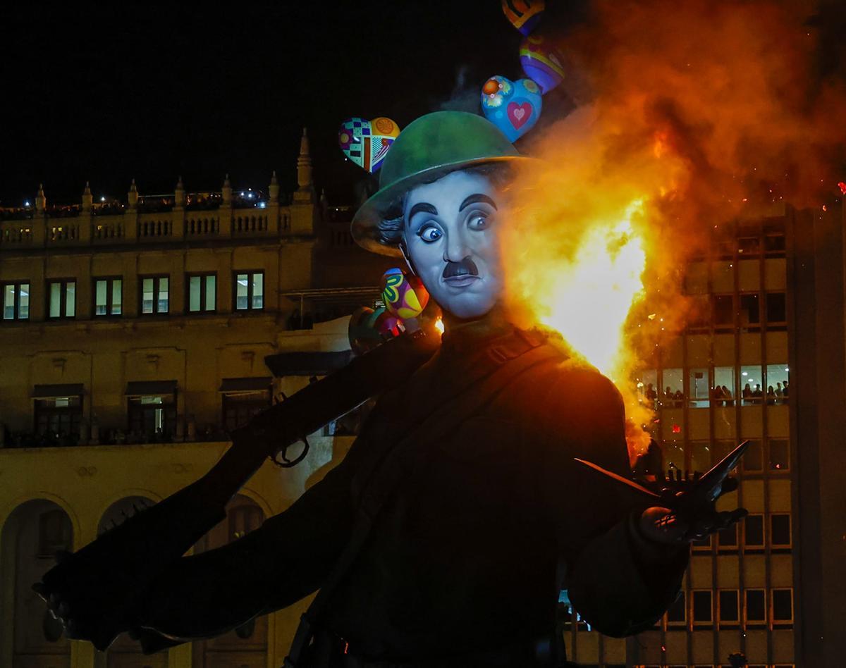 Cremà 2026: Así ha ardido la Falla del Ayuntamiento
