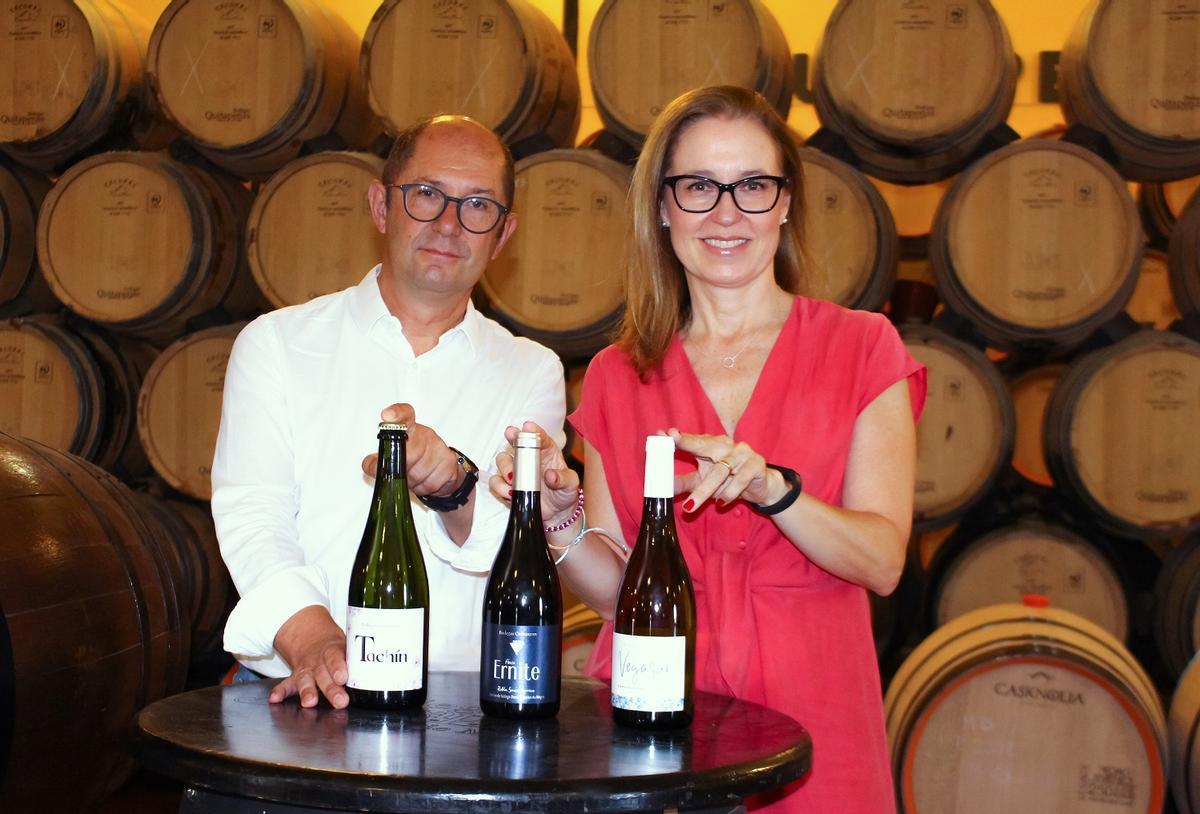 Víctor Suáerzr Onrubia y Marta Suárez,ed Bodegas Quitapenas.