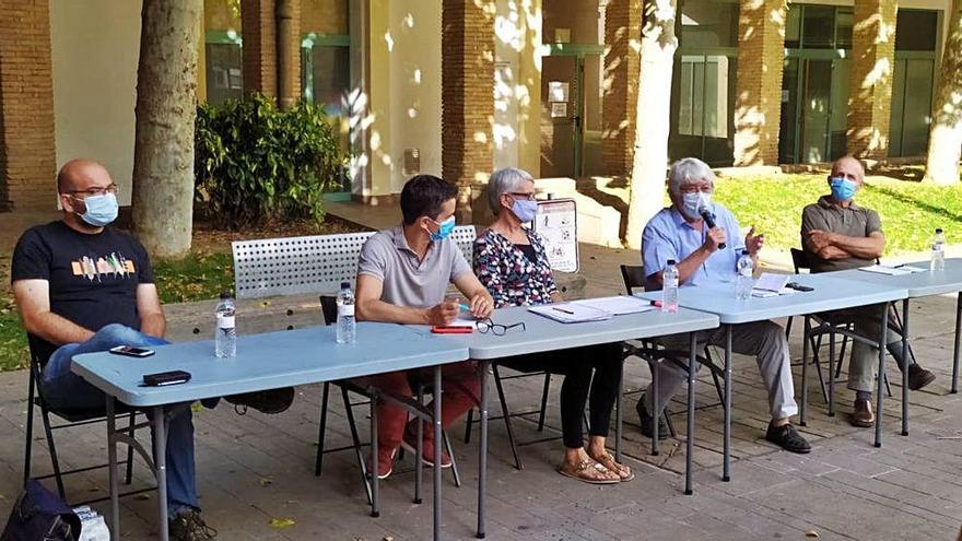 Lluís Brotons, membre del Grup de Natura del Solsonès; Astrid Van Ginkel, de la PACA; Jordi Parés, de CEMES, i Marcel·lí Corominas, de Territori de Masies, van ser els ponents de la xerrada d&#039;ahir a Solsona