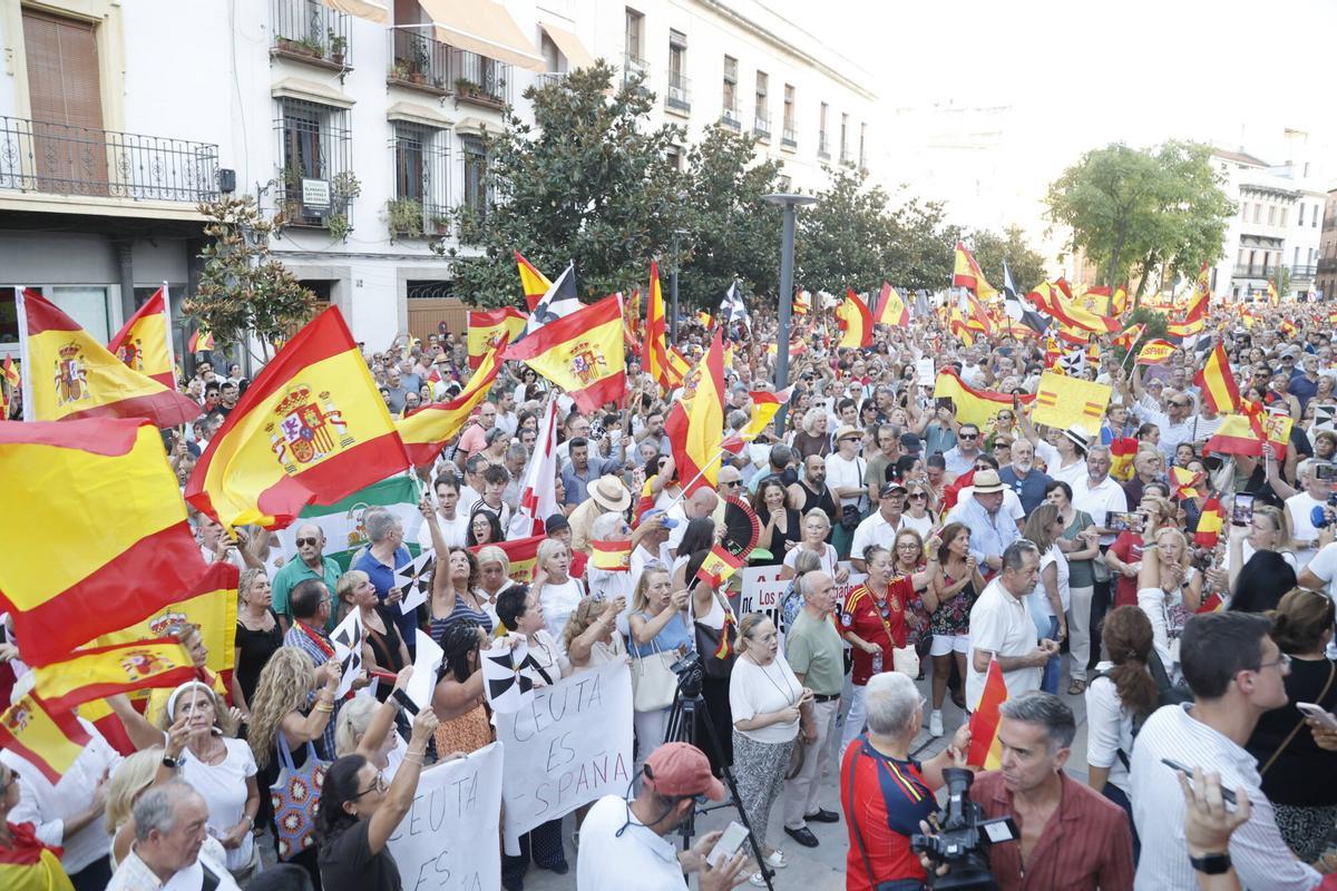 Miles de cordobeses arropan a Ceuta
