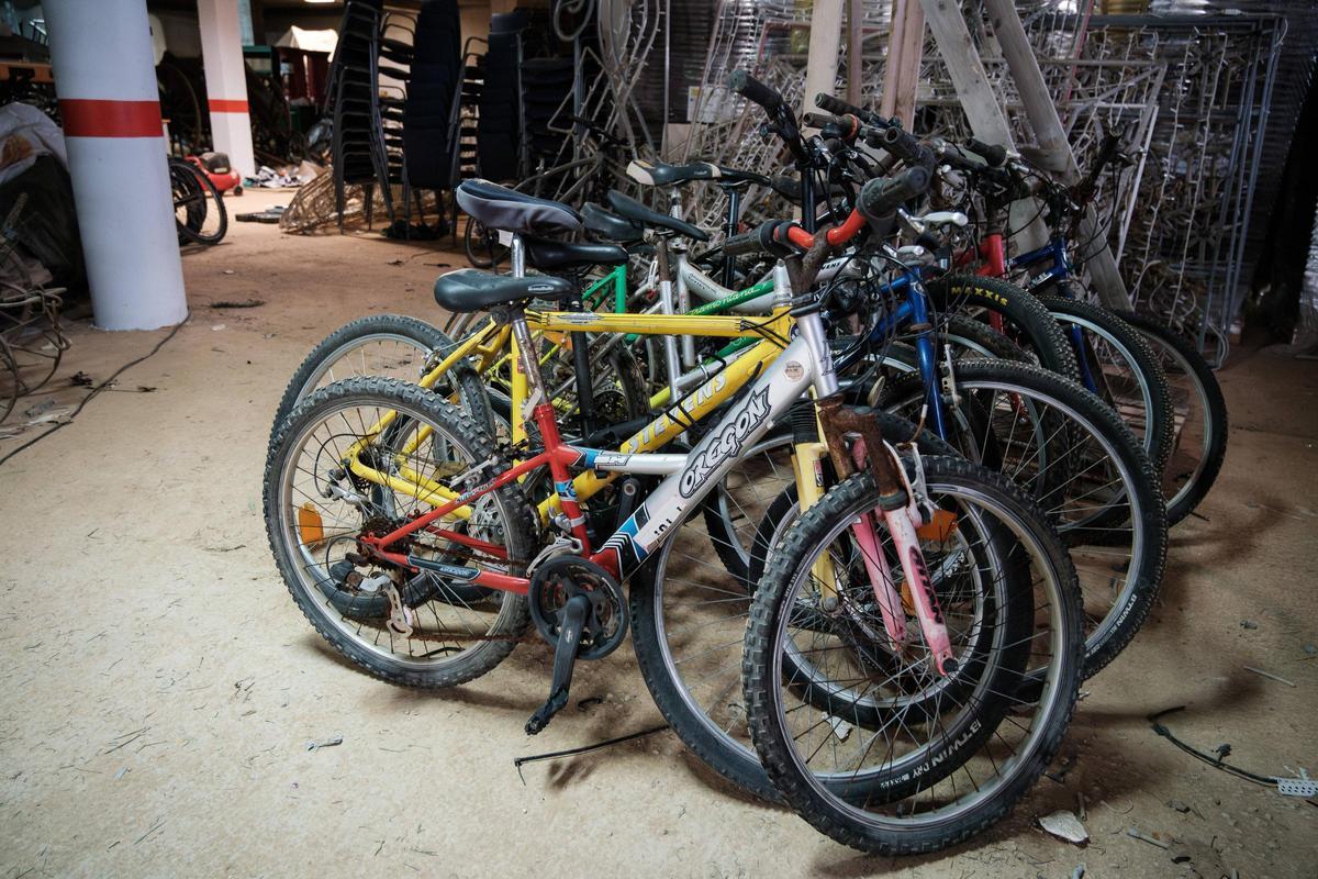 Todas las imágenes del proyecto de Alba Pau y sus bicicletas que llegarán a África.