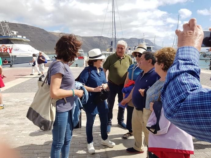 Soraya Sáenz de Santamaría, de puente en La Graciosa