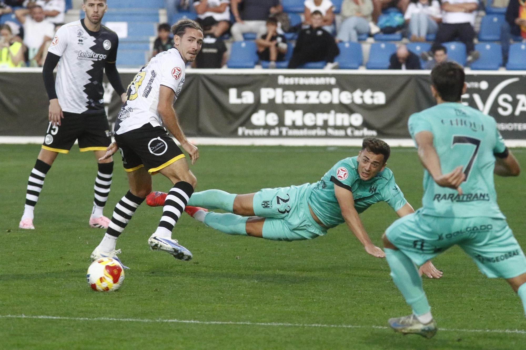 FOTOGALERÍA: Las imágenes de la derrota del Mérida en Salamanca (2-0)