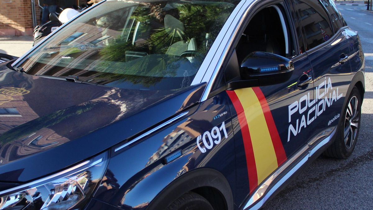 Imagen de archivo de un vehículo de la Policía Nacional