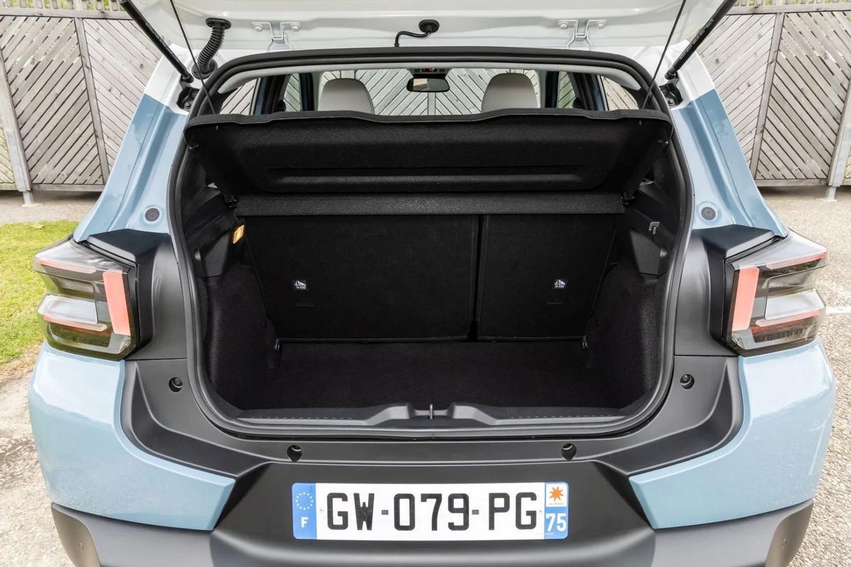 Citroën C3'ün bagajı.