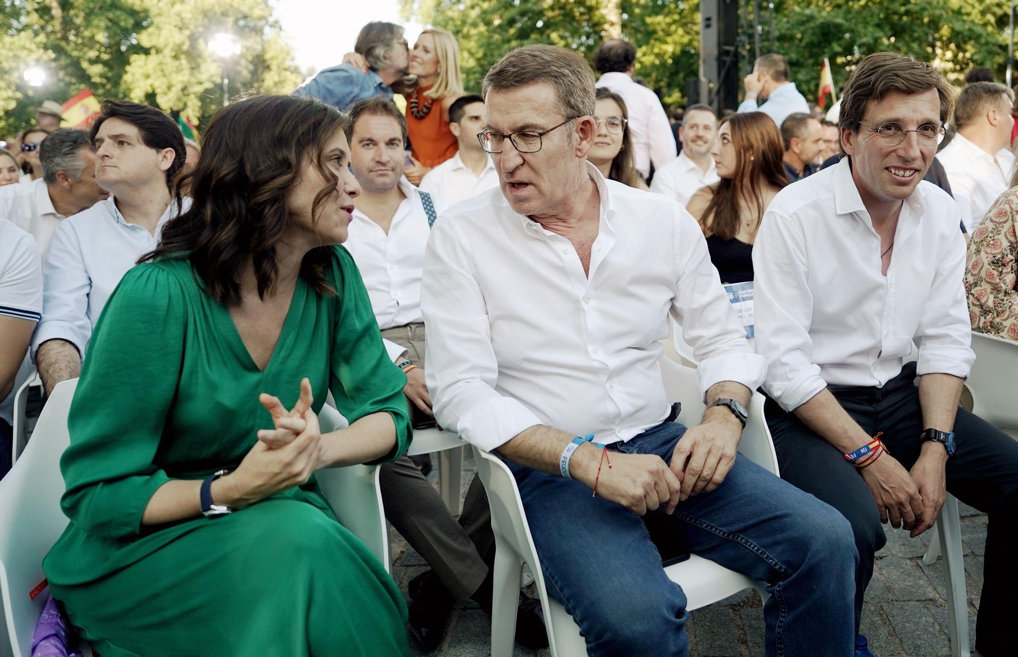 Acto electoral de Alberto Núñez Feijóo en Madrid, con José Luis Martínez Almeida e Isabel Díaz Ayuso