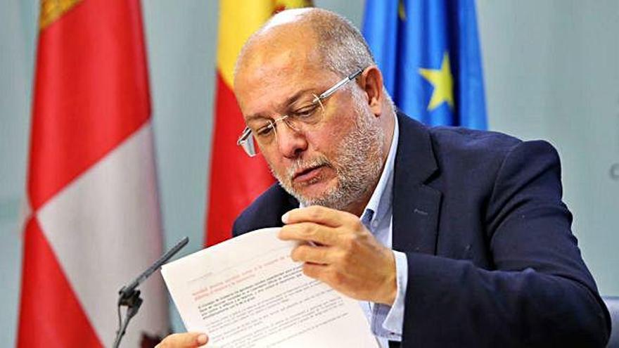 Francisco Igea, portavoz y vicepresidente de la Junta, ayer en la rueda de prensa tras el consejo de gobierno.