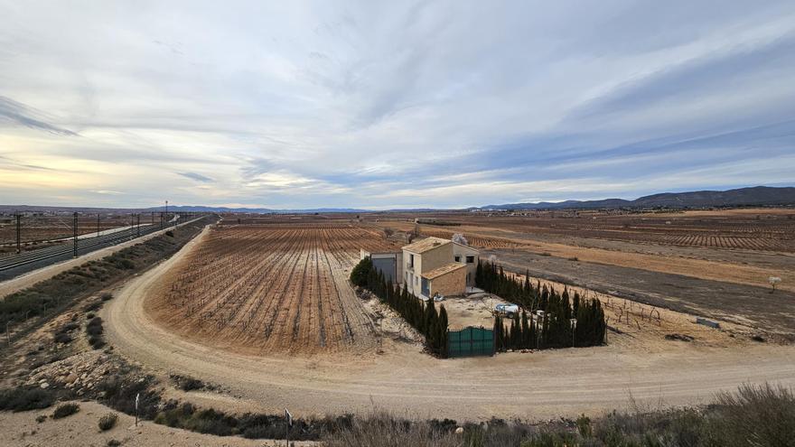 Inversores privados plantearon construir dos aeropuertos en la Ribera y Requena antes de la Gran Crisis