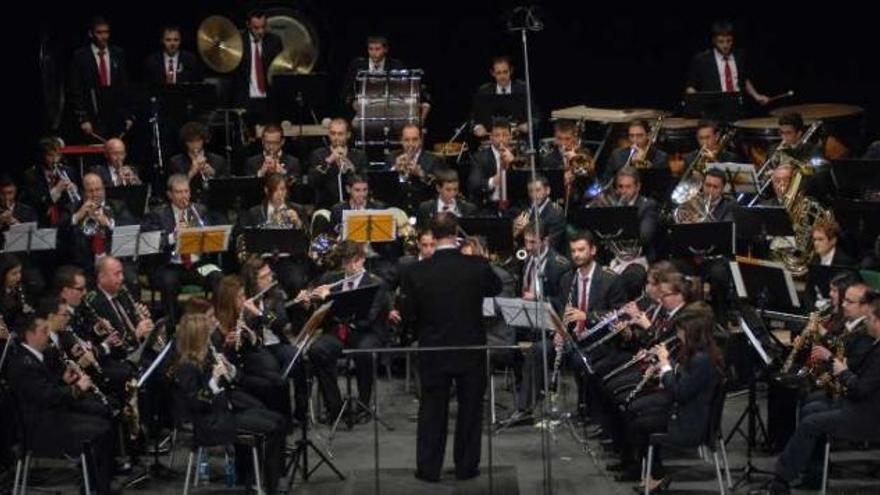 La agrupación musical de Callosa de Segura actuó ayer en el Gran Teatro.