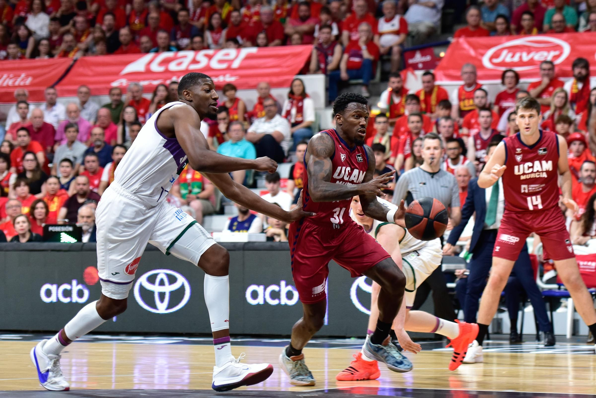 Fotos del tercer partido de semifinales de la Liga Endesa: UCAM Murcia - Unicaja