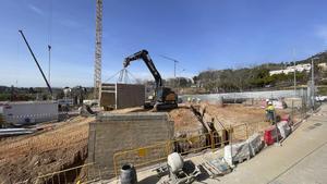 Obras en marcha del proyecto Porta Diagonal de Esplugues, donde está prevista una torres que interesa a AstraZeneca.