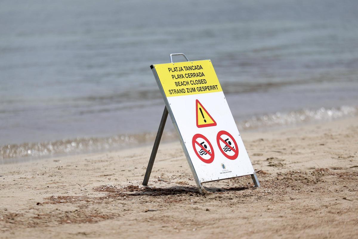 El eterno problema de los vertidos fecales en la bahía de Portmany