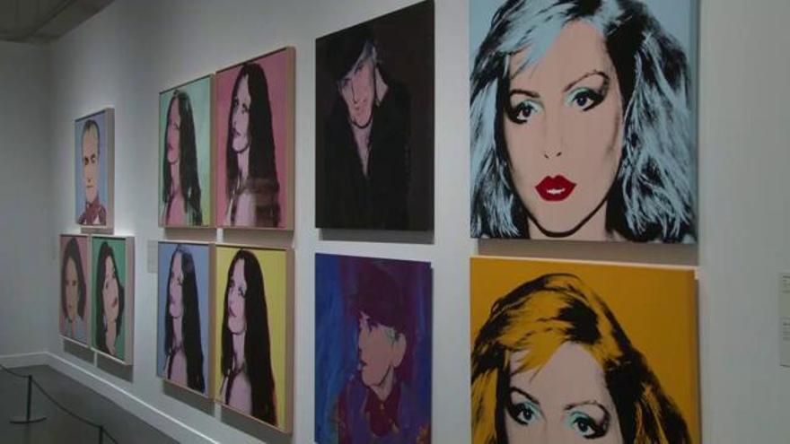 CaixaForum Barcelona repassa la trajectòria artística de Warhol
