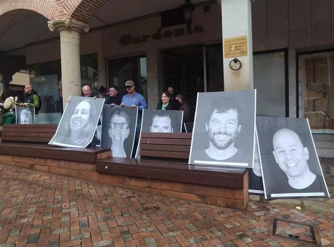GALERÍA | Benavente da la cara por la salud mental