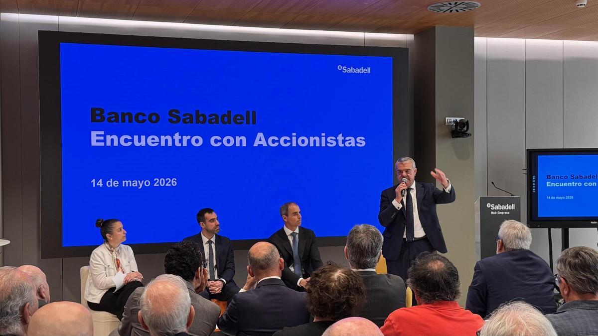 Banco Sabadell reúne a más de 150 accionistas en su Hub de València y ...