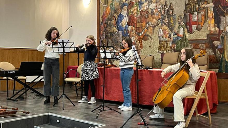 La Escuela de Música de Benavente abre el programa por Santa Cecilia