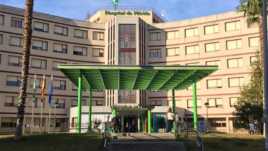 Entrada del Hospital de Mérida, en una imagen de archivo.