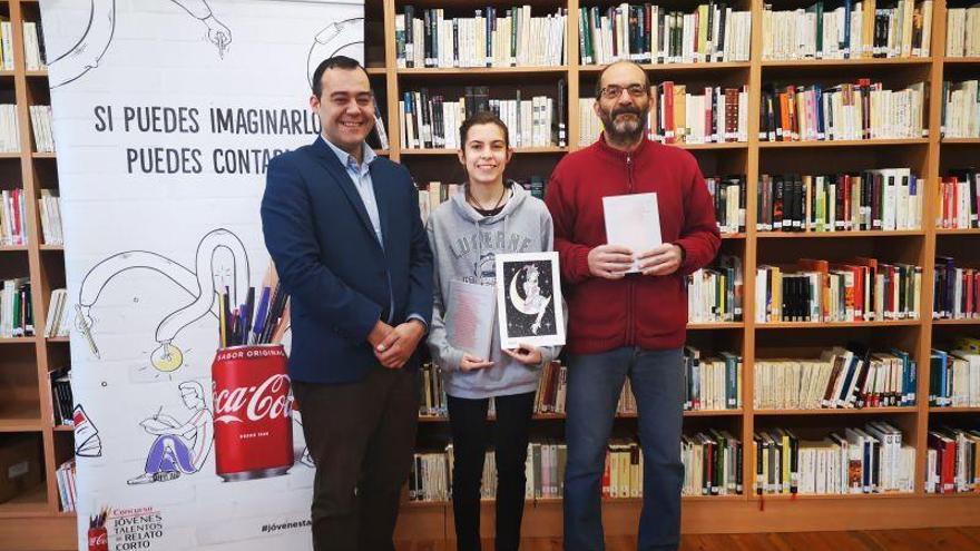 Coca-Cola entrega el libro de su concurso de relato corto en Aragón