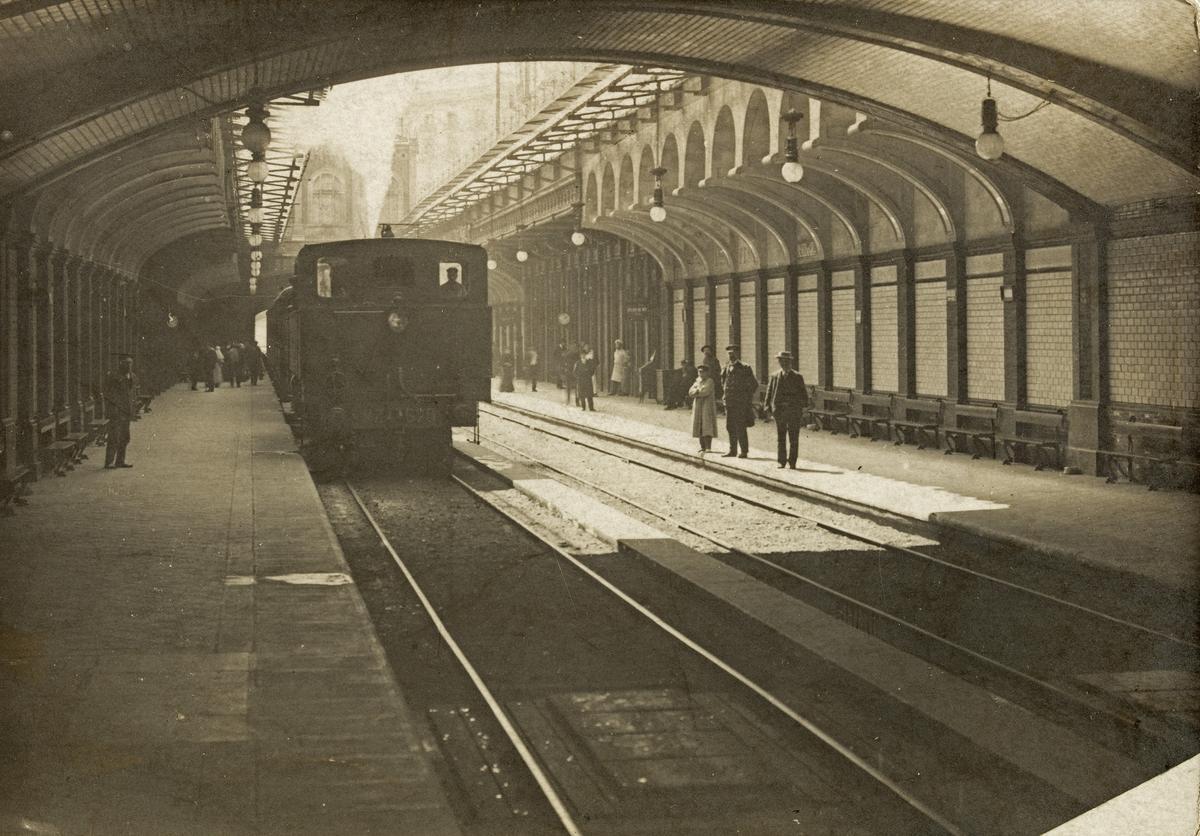 Estación de la calle Aragón. 1903.