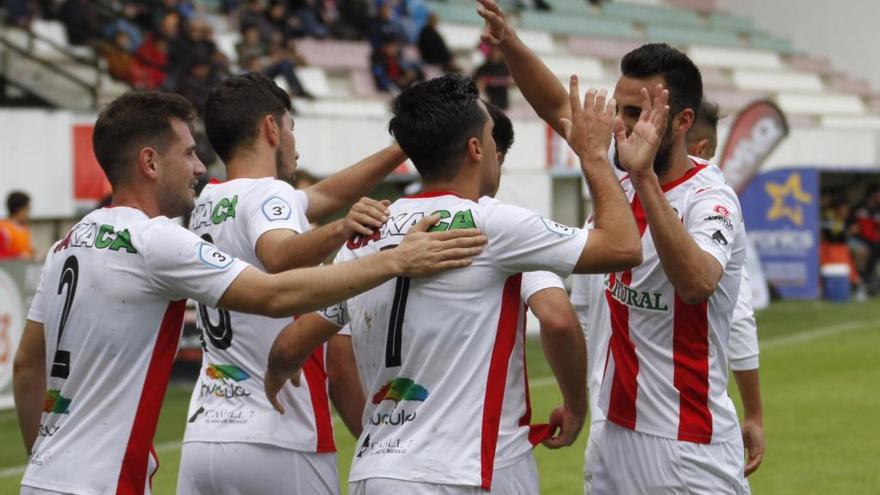 El Zamora celebra el gol de Dani Hernández.