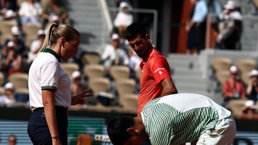 Alcaraz se rompe ante Djokovic