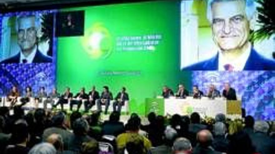 Alvarez Colunga y José María Cruz, distinguidos con los premios al mérito laboral de Andalucía