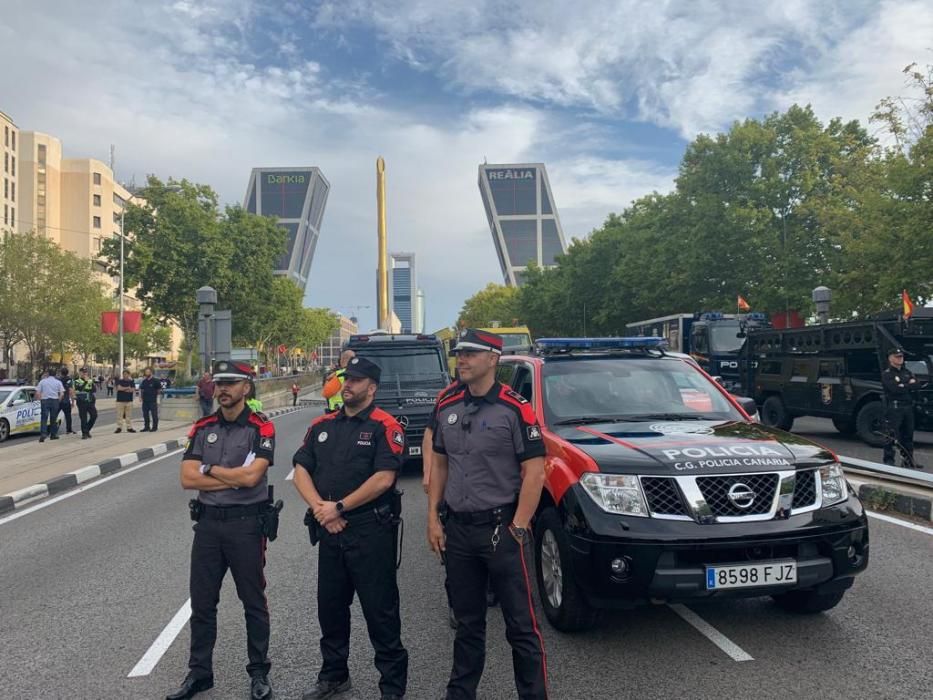 Policía Canaria desfila de la Fiesta Nacional