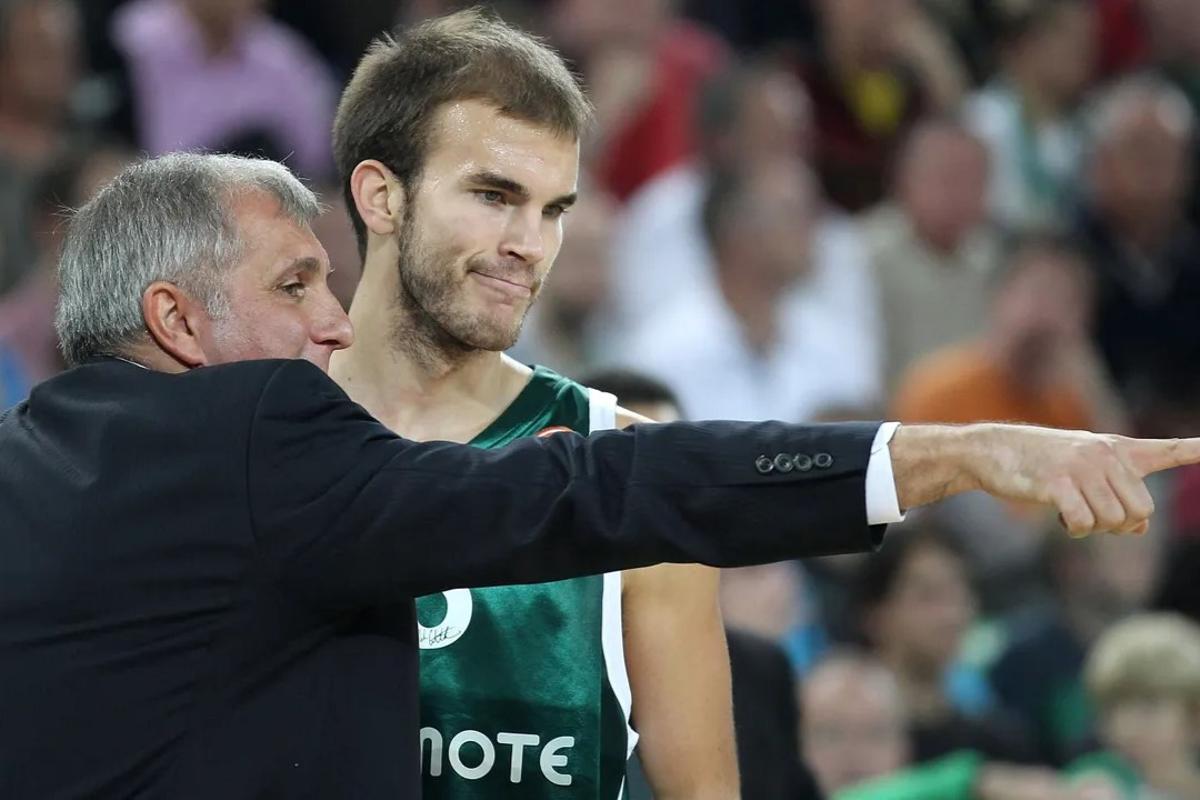 Calathes arrancó su carrera profesional con Panathinaikos y se cruzó con Obradovic, con el que se reencuentra ahora en Partizan