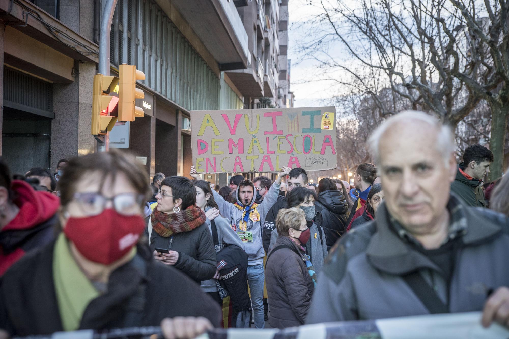 Manifestació a Manresa en defensa de l'escola en català