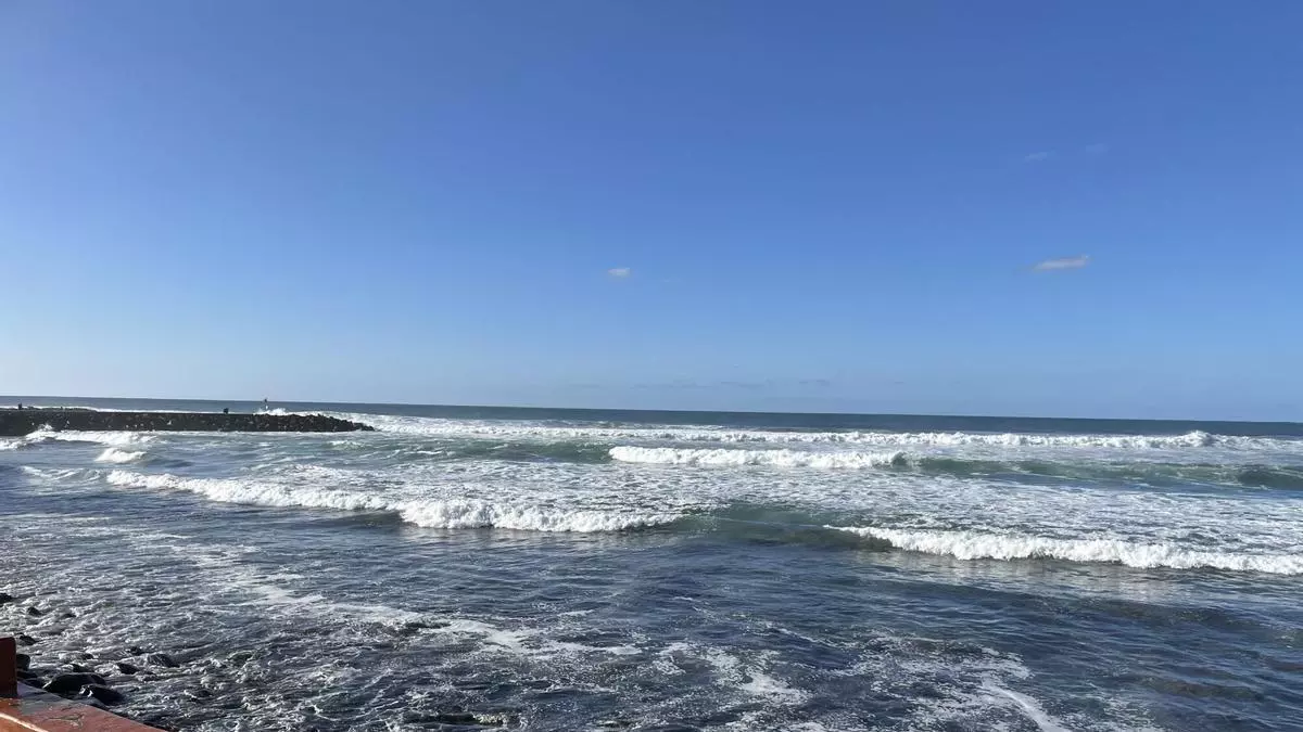 Alerta en las playas de Cádiz y Huelva por fuertes corrientes de resaca: estas son las zonas afectadas