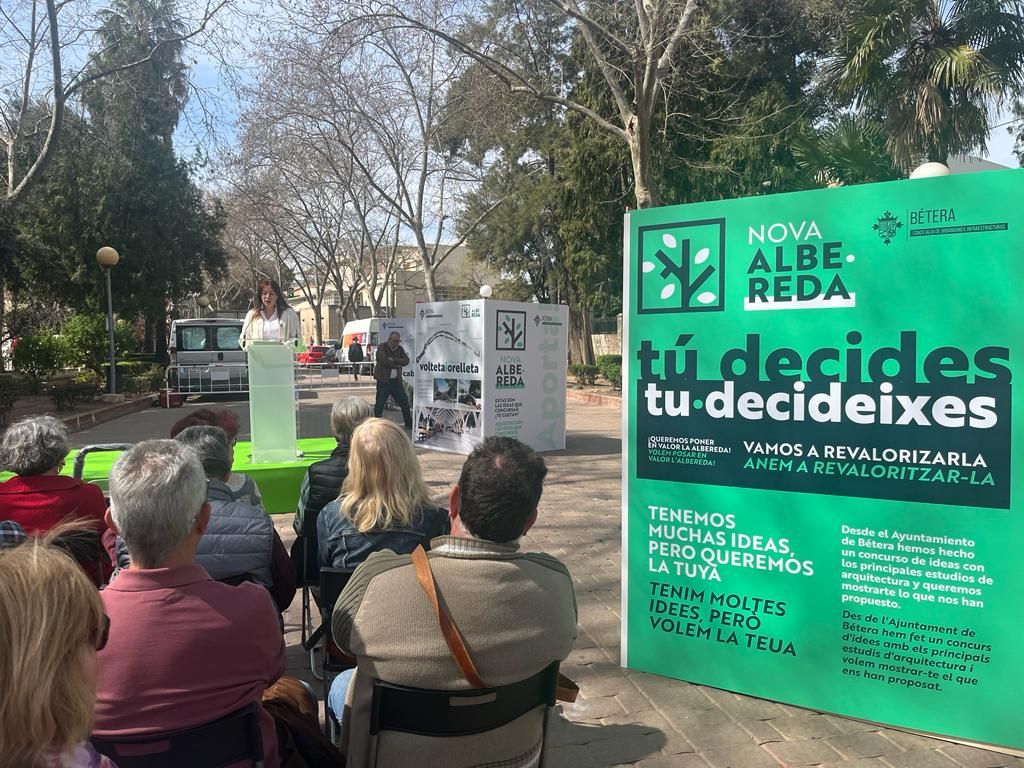 Presentación de los siete proyectos para reformar l'Albereda a través de un proceso de participación ciudadana.