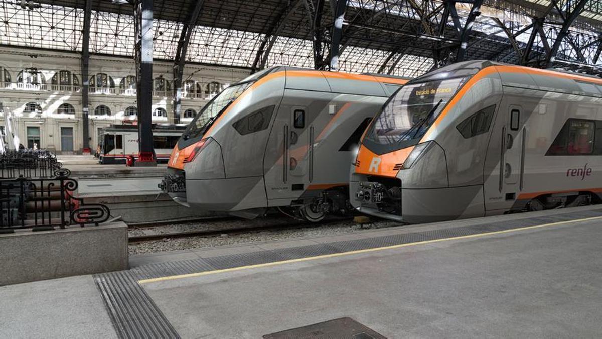 Los nuevos trenes de Rodalies, en la Estació de França.