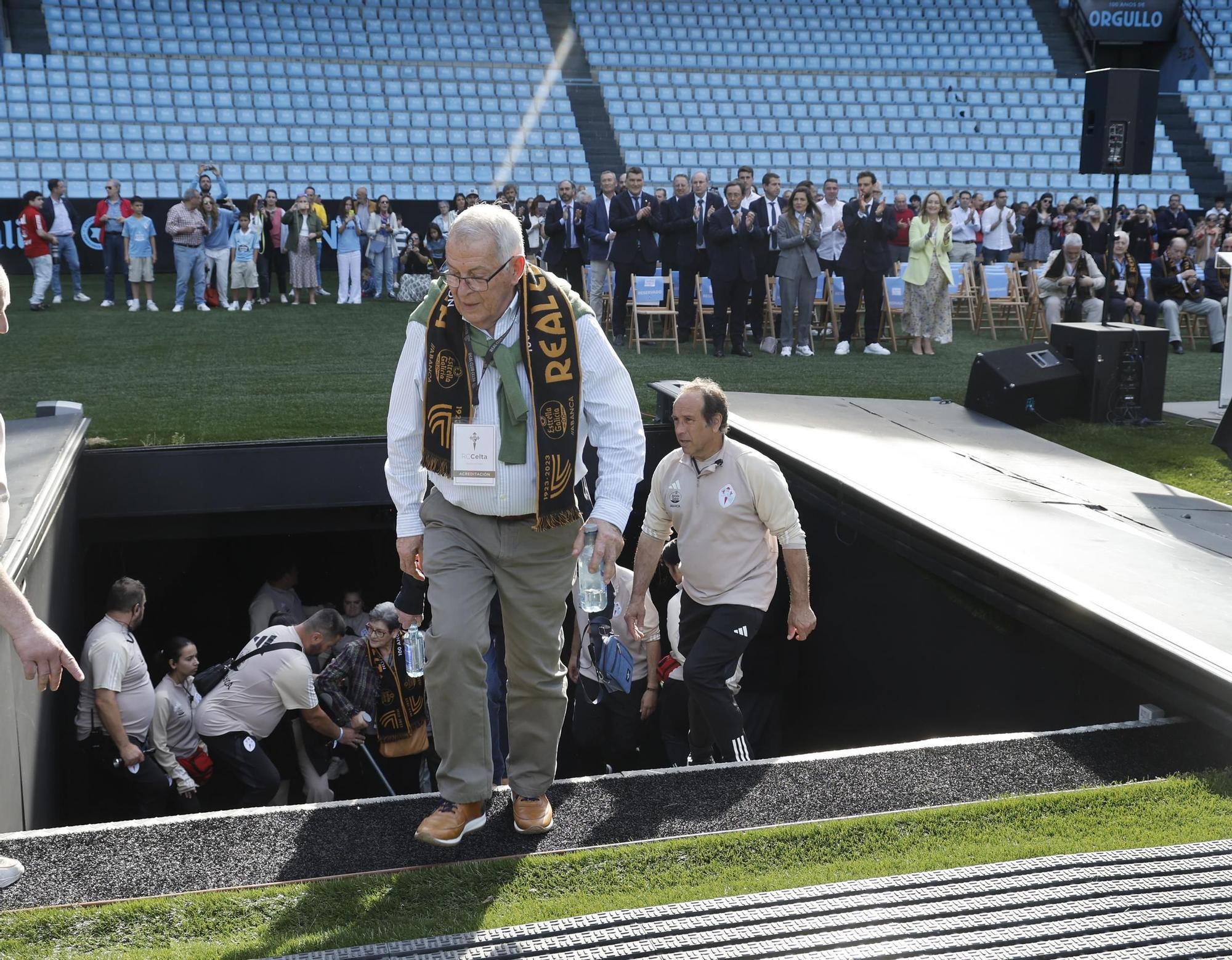 El Celta entrega la insignia de oro a los socios con más de 50 años de antigüedad