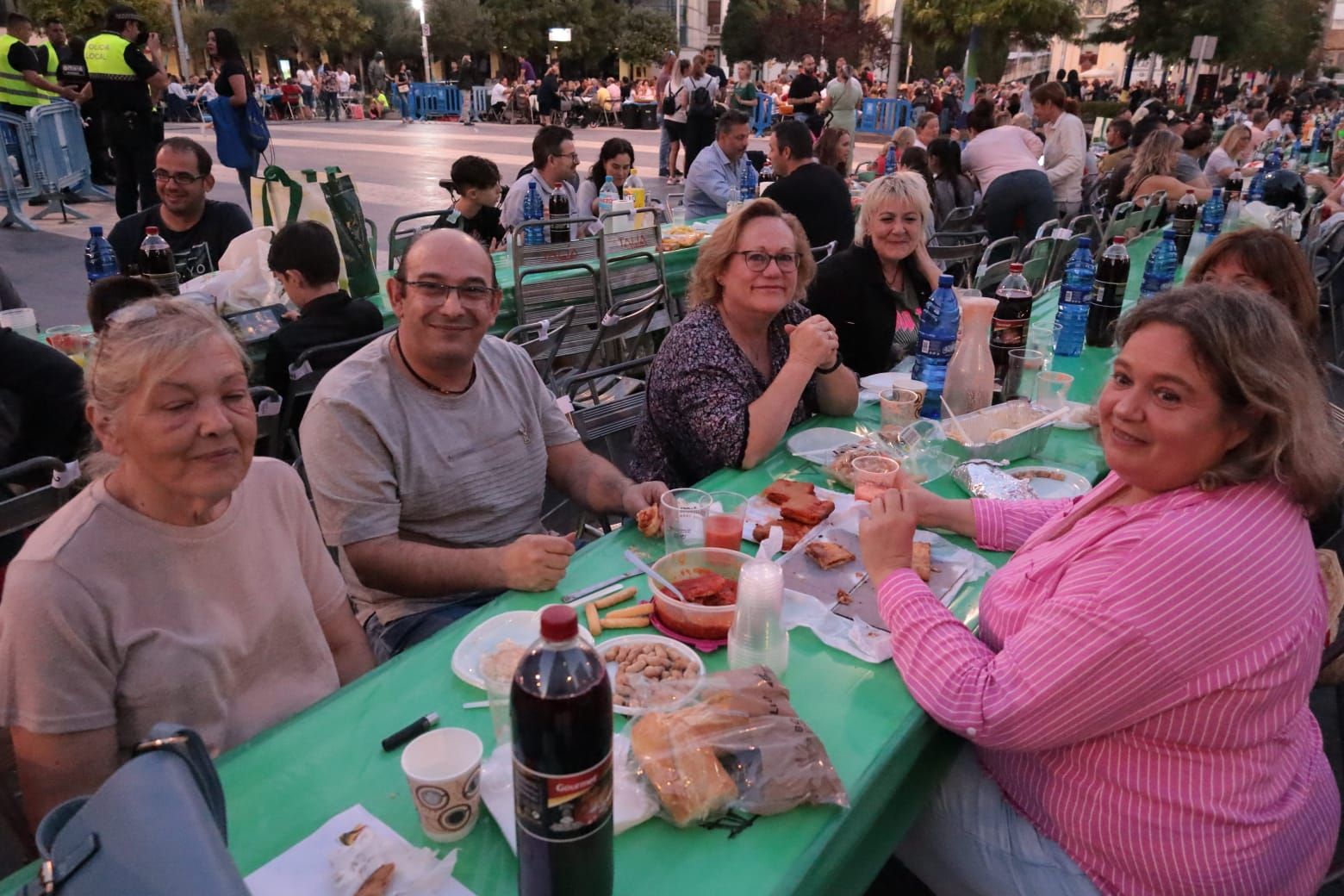 Búscate en la cena de 'pa i porta' de Almassora