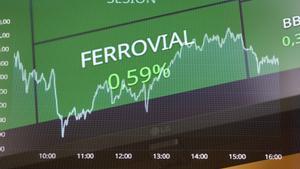 Archivo - Un panel de Ferrovial en el Palacio de la Bolsa