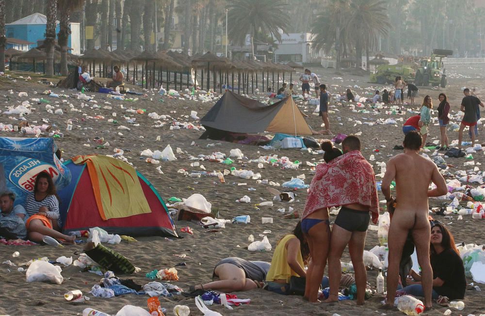 Así han quedado las playas después de la Noche de San Juan