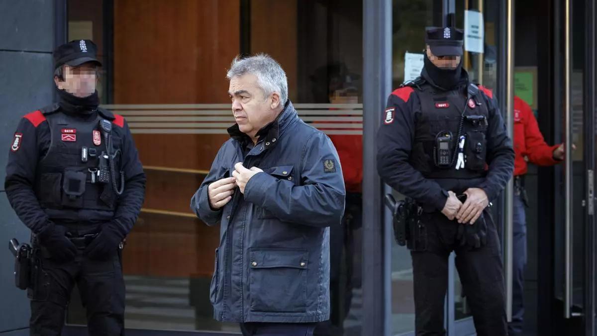 Santos Cerdán será citado a declarar como testigo en el juicio por la expulsión de los 4 ediles del PSOE de Santiago