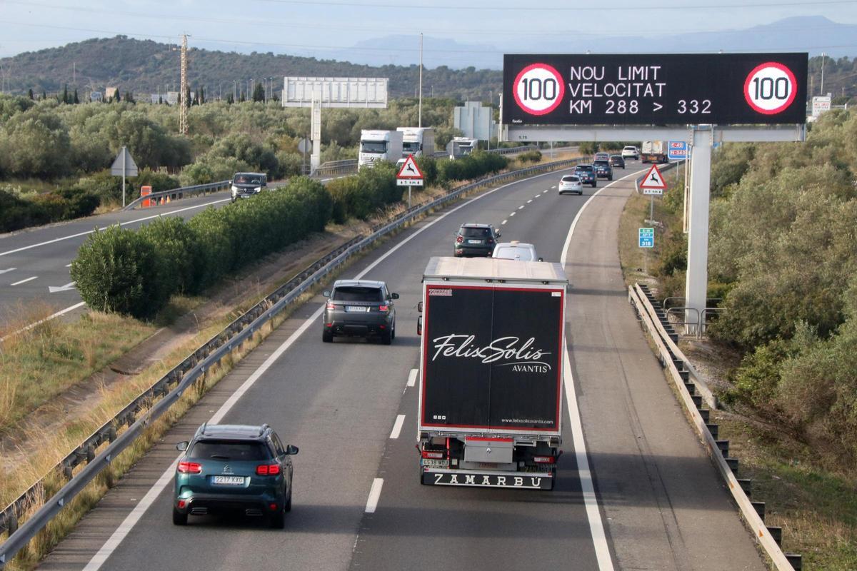 Вводят новые ограничения скорости на AP-7 в районе Эбро